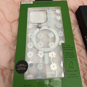 kate spade new york Daisy Chain MagSafe